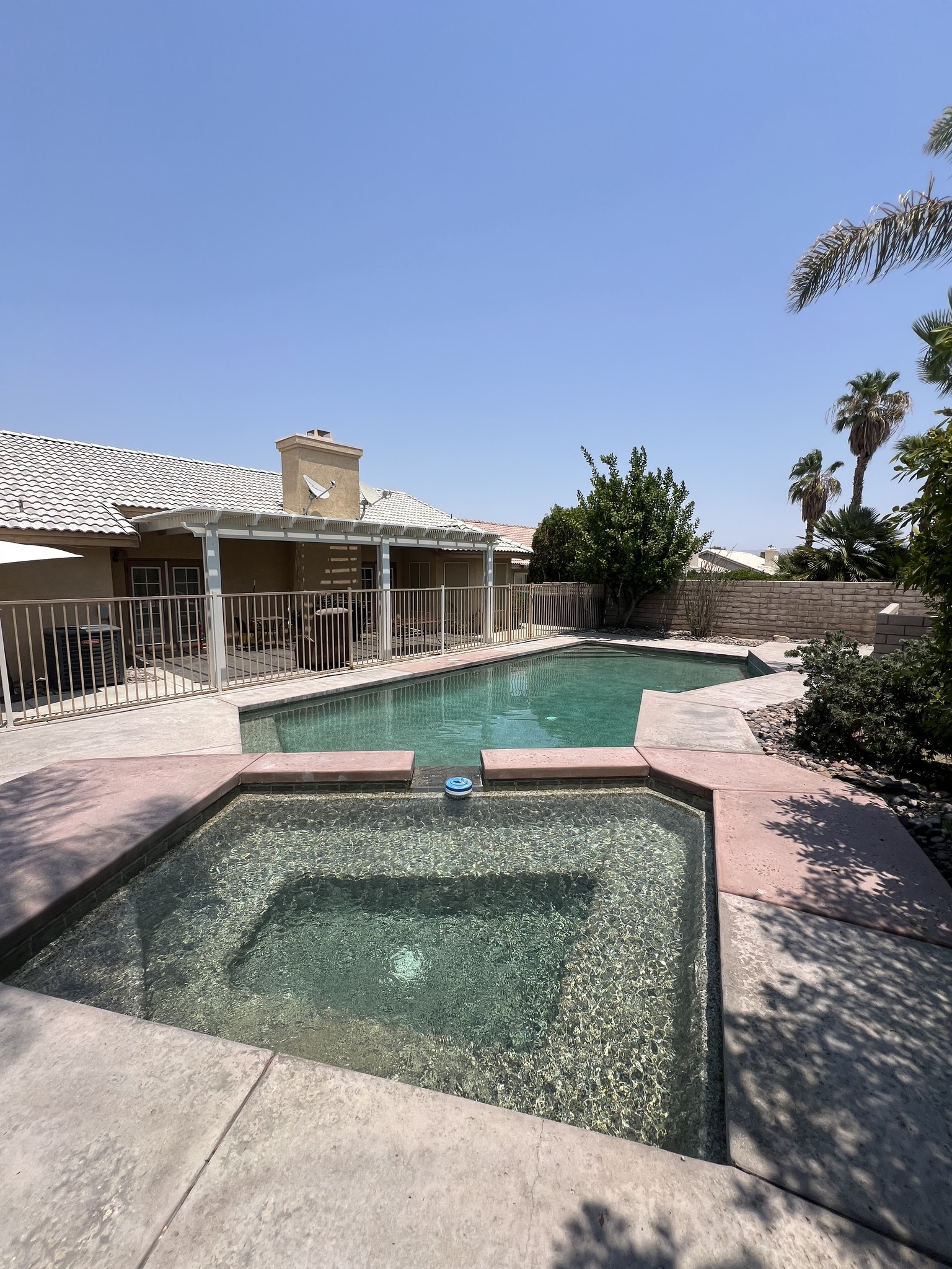 La Quinta 6-Bed RCFE — pool